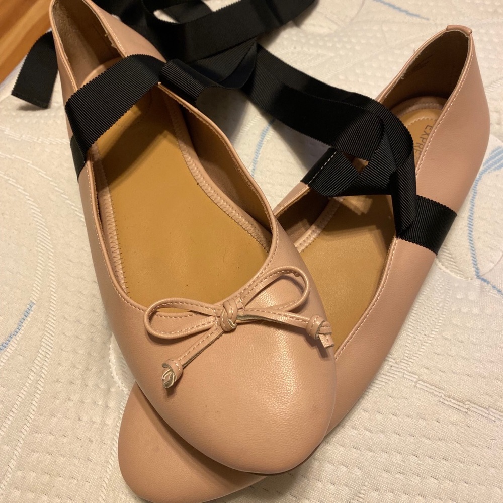 Ballet slipper style flats- Barely used